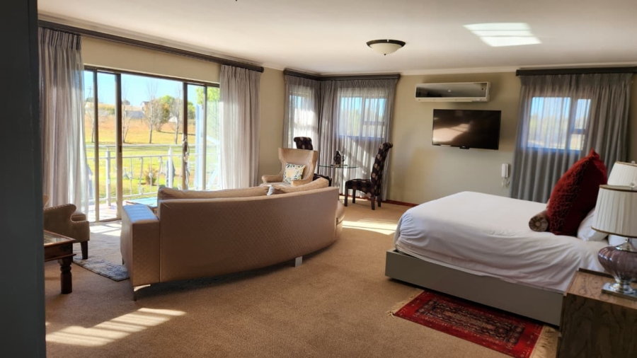 6 Bedroom Property for Sale in Groenvlei Free State